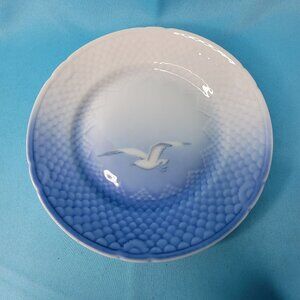 Bing & Grondahl Copenhagen Porcelain Seagull Dessert Plate 616 Blue & White